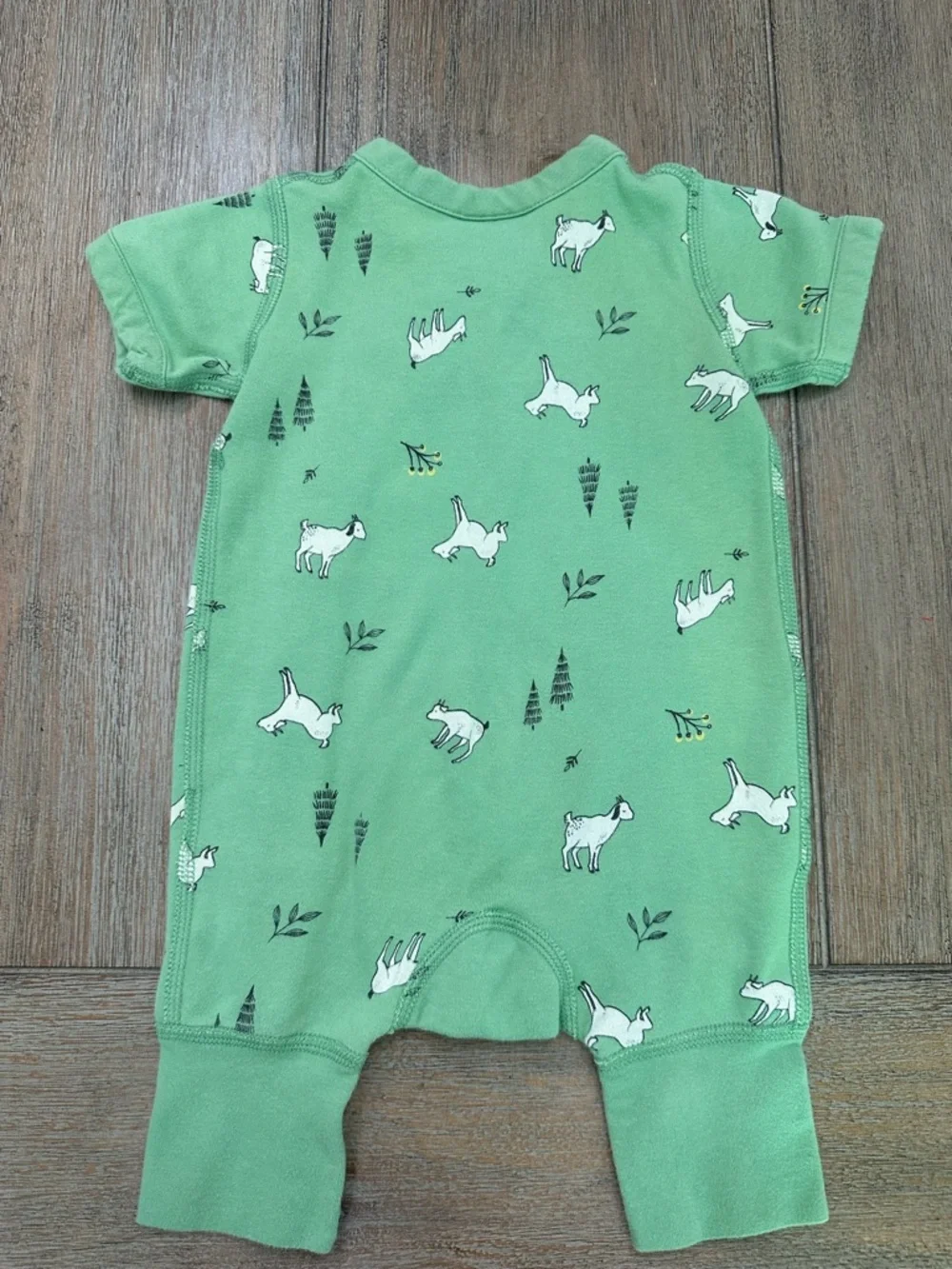 Hanna Andersson Green Graceful Goats Short Sleeve Romper | Size Newborn
